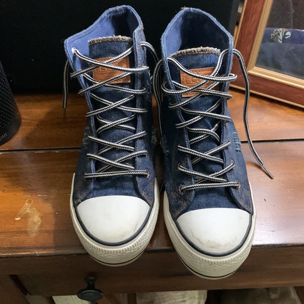Jean style high top platform hidden heel sneakers. Rubber sole 1.5.